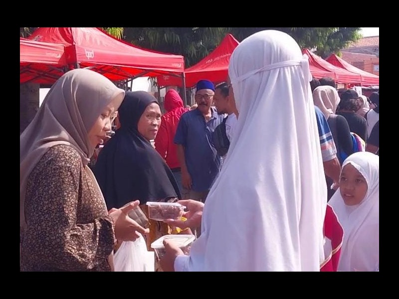 PAGI CERIA, SAMBUT BULAN RAMADHAN DENGAN BERBAGI KURMA
